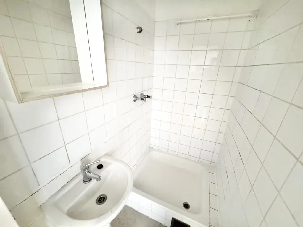 TOPLAGE | HELLE SINGLEWOHNUNG | U-BAHN-NÄHE