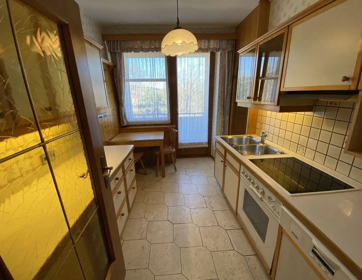 Spielberg: 3-Zimmer-Wohnung mit 2 Balkone und eigenem Garten!