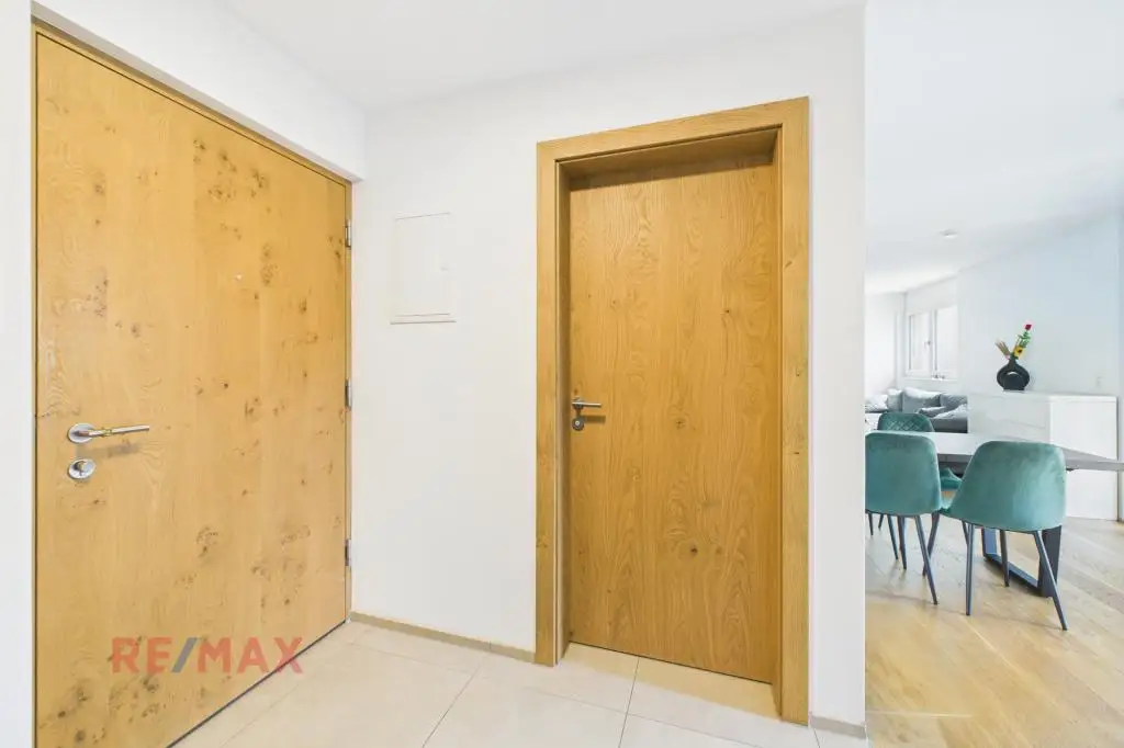 Moderne Wohnung mit Sonnenterrasse und eigenem Gartenbereich