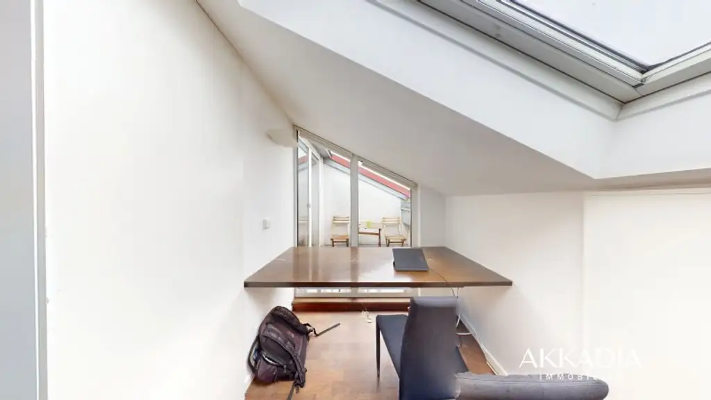 Wunderschönes Dachgeschoß Loft neben dem Augarten