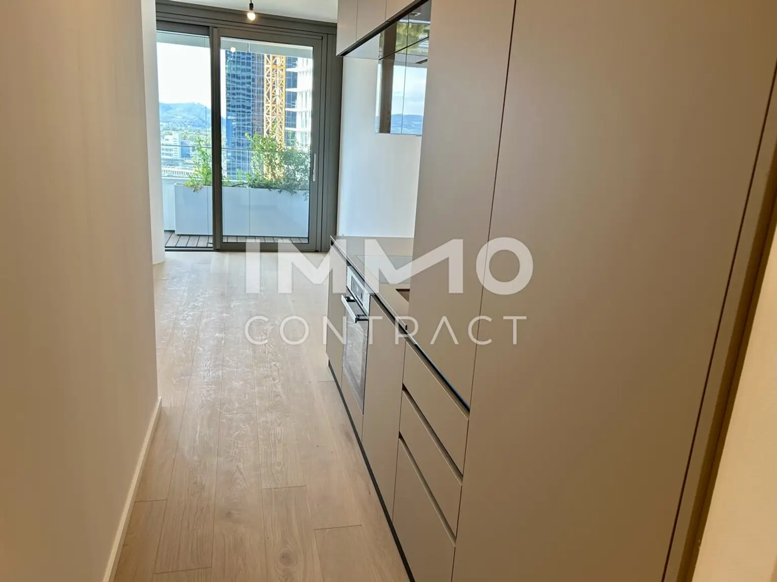 ERSTBEZUG: Luxuriöses Studioapartment mit Pool, Sauna, Fitness und Concierge!