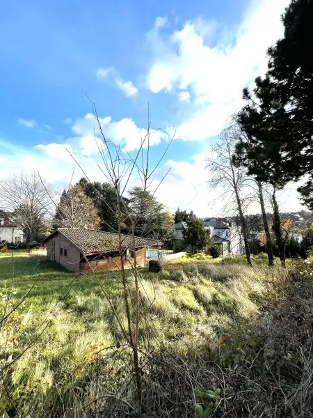 Prestige Living in Sievering: Großzügige Gartenwohnung mit Stil