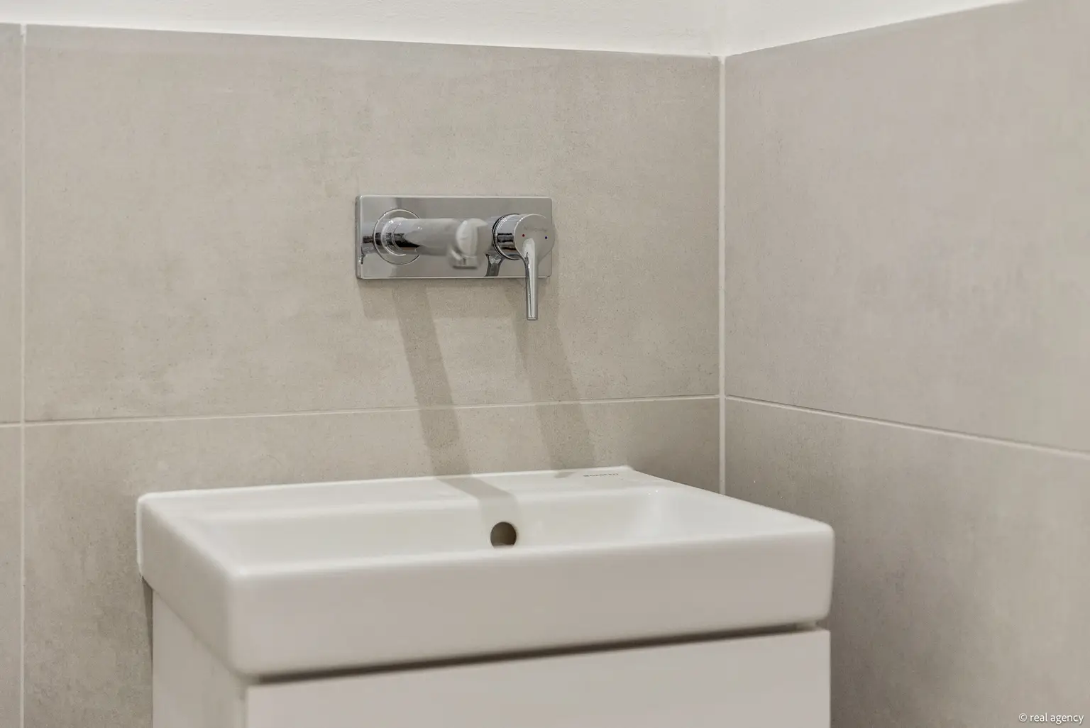Kompaktes Erdgeschoss-Apartment mit Balkon – ideal für Singles & Anleger