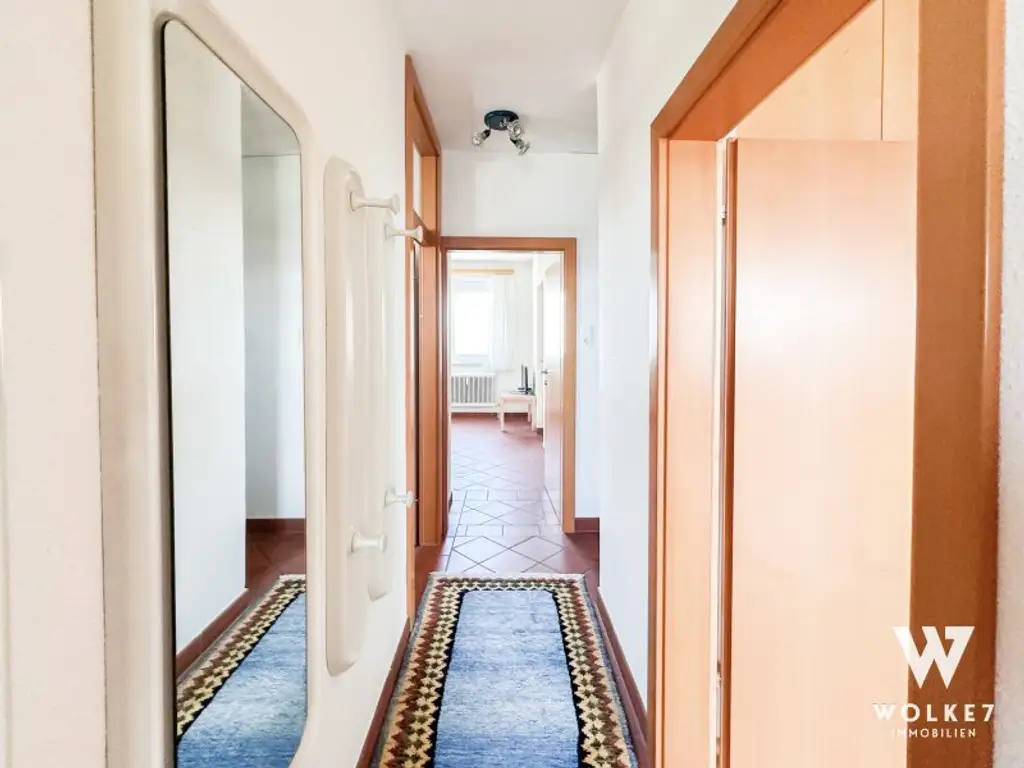 Gepflegte Neubauwohnung mit West-Balkon und Garage