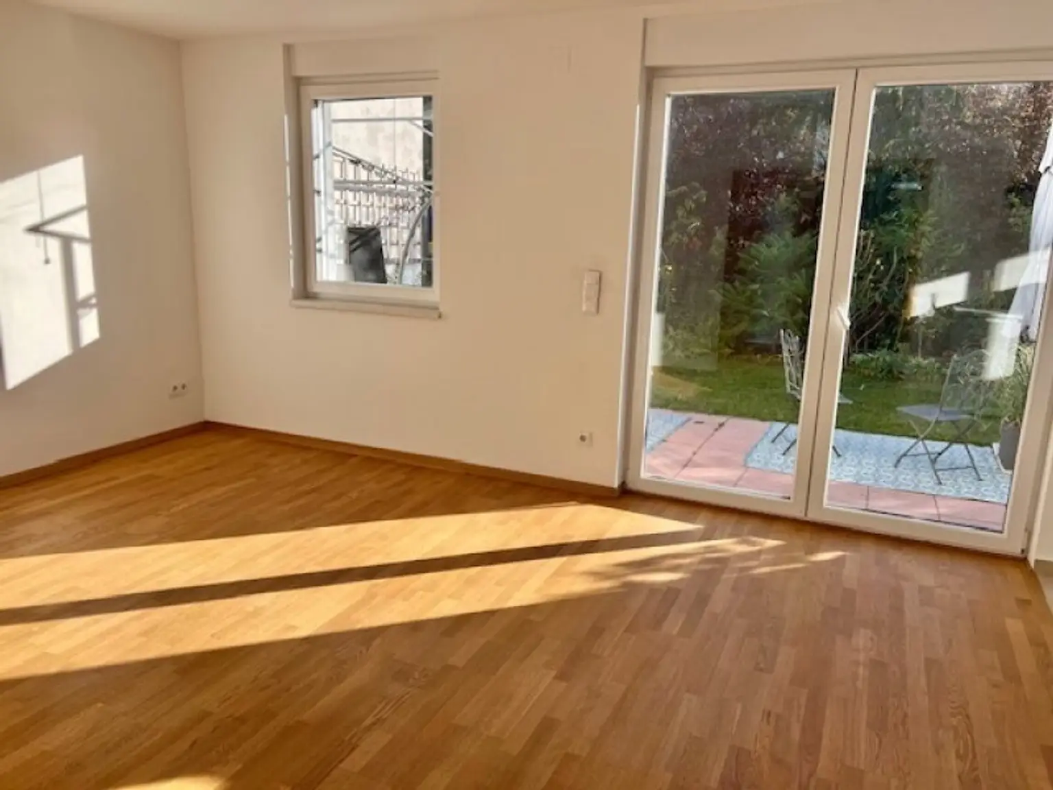 Moderne Doppelhaushälfte Nähe Wien mit 5 Schlafzimmern