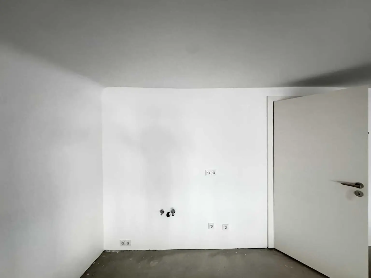 Moderne Geschäftsflächen im Edelrohbau zu mieten!