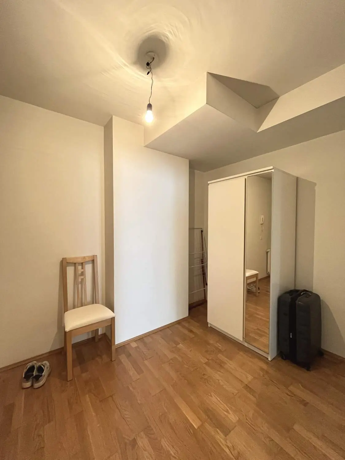 Moderne 2-Zimmer-Wohnung mit Loggia und optimaler Verkehrsanbindung!