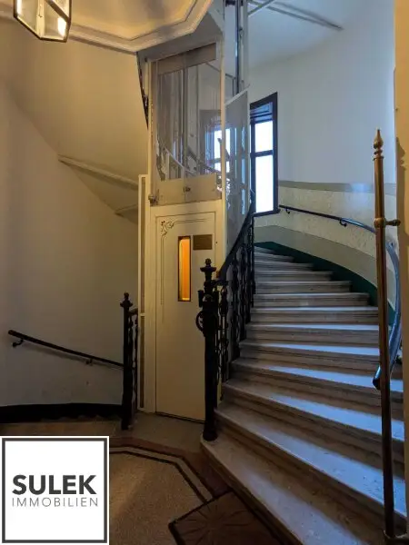 Wunderschöne Altbauwohnung mit 4 Zimmern samt Weitblick ab 1.12.25 beim Stadtpark!