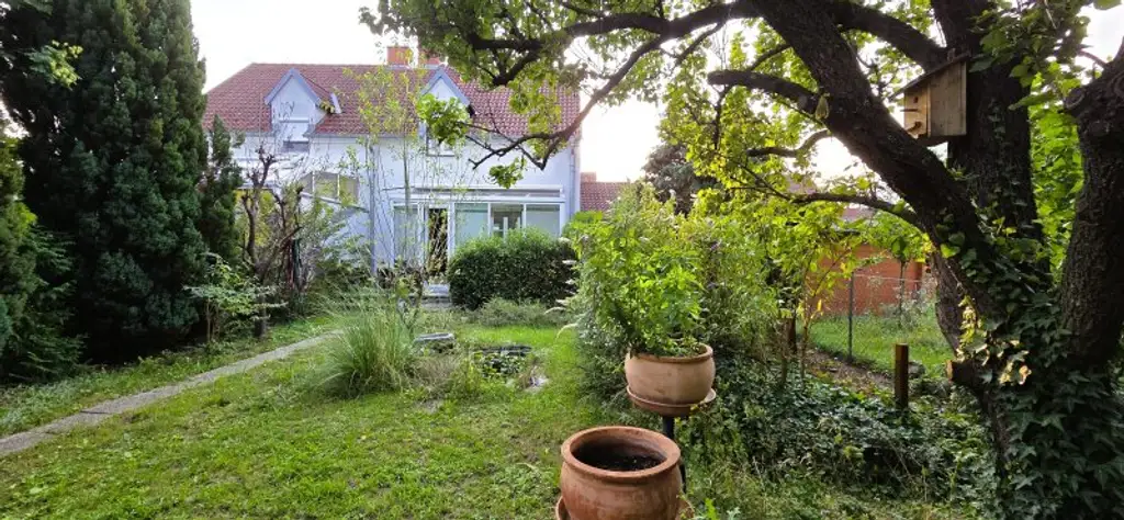 Kottingbrunn - Doppelhaushälfte mit sonnigem Garten in Grünruhelage