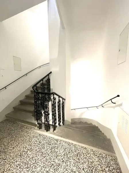 Sonnige 3,5-Zimmer Dachgeschoßwohnung mit Terrasse zu kaufen