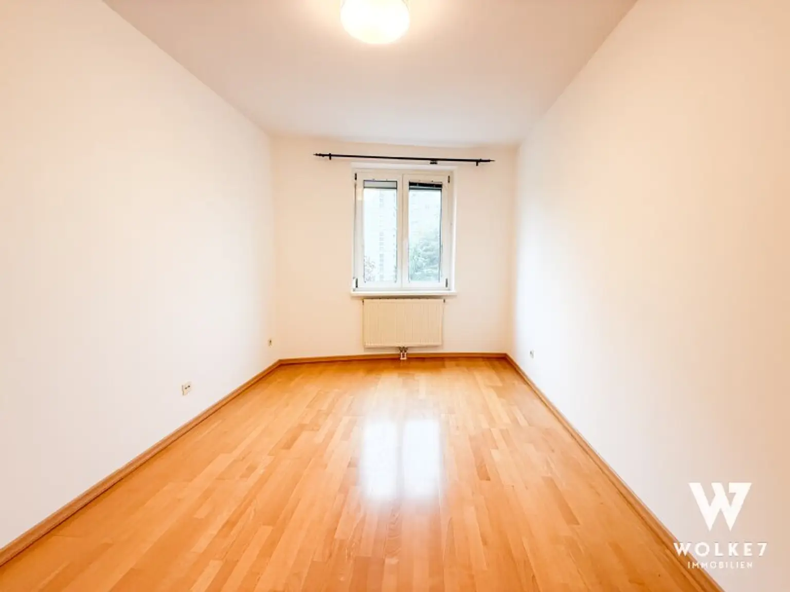 Helle 3-Zimmer-Wohnung mit Tiefgarage in Wiener Neudorf