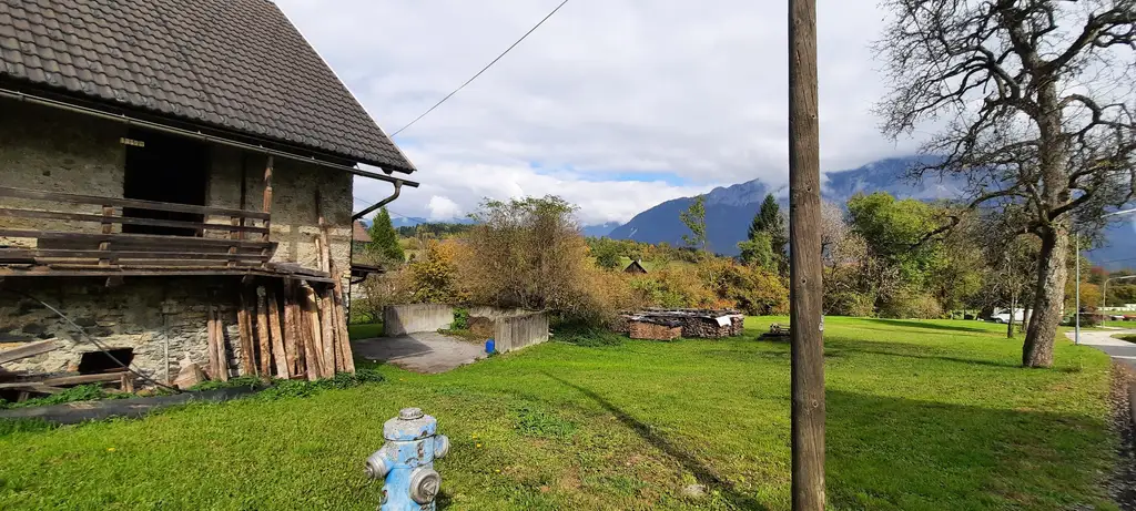 Für Naturliebhaber und Heimwerker- sanierungsbedürftiges Bauernhaus mit Nebengebäuden - zwischen Hermagor und Villach