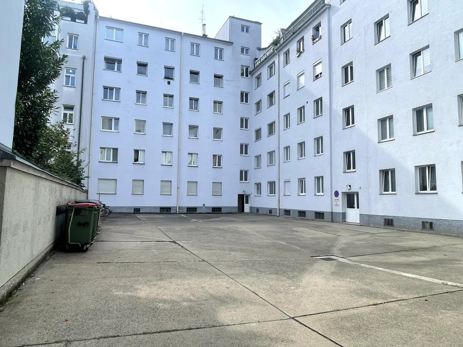 "Anlegerwohnung - 3,25% Rendite - befristet vermietet"