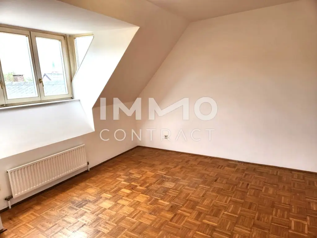 Dachgeschoß Wohnung in perfekter, zentraler Lage von Baden