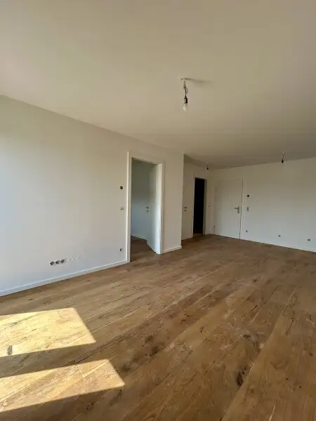 Traumhafte Erstbezug-Wohnung mit Balkon in Mannswörth
