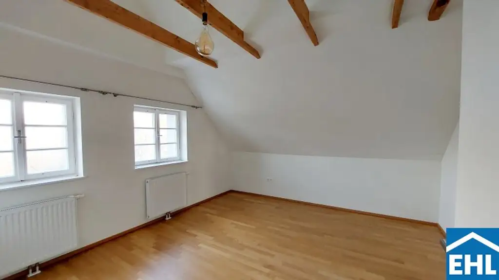 Familientraum - Doppelhaushälfte mit großem Garten am Rosenhügel!