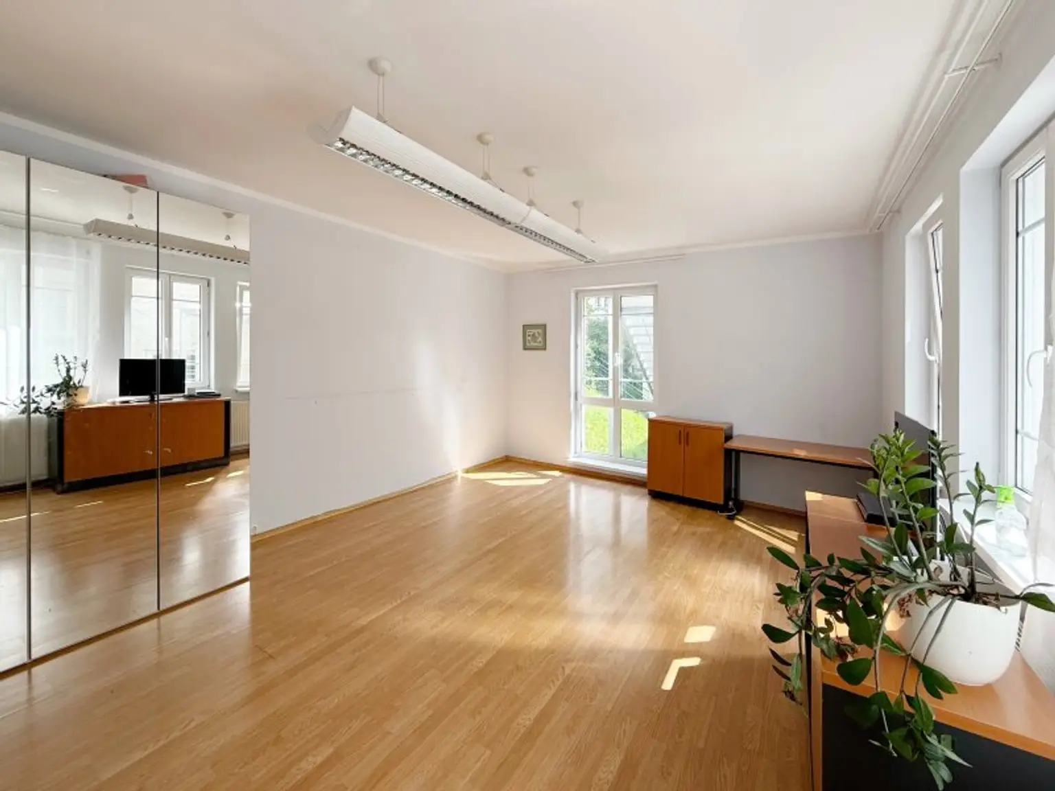 Helle, zentrale 3-Zimmer-Wohnung – teilmöbliert & WG-tauglich