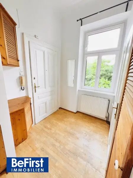 Helle 2 Zimmer Altbauwohnung in ruhiger Lage von Stadtlau