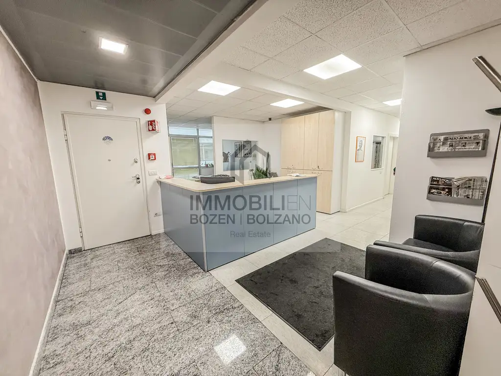 Großes Büro in Bozen Süd zu vermieten