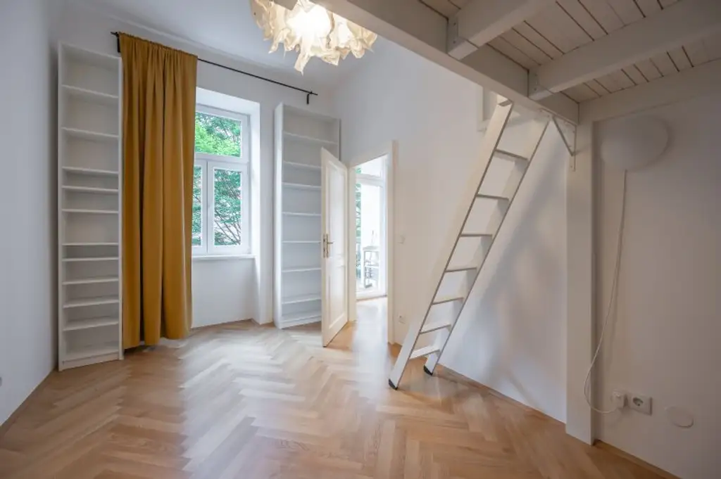 ++1150++ Stilvolle 4-Zimmer Altbauwohnung mit Balkon – Wohnen in Toplage mit Topausstattung