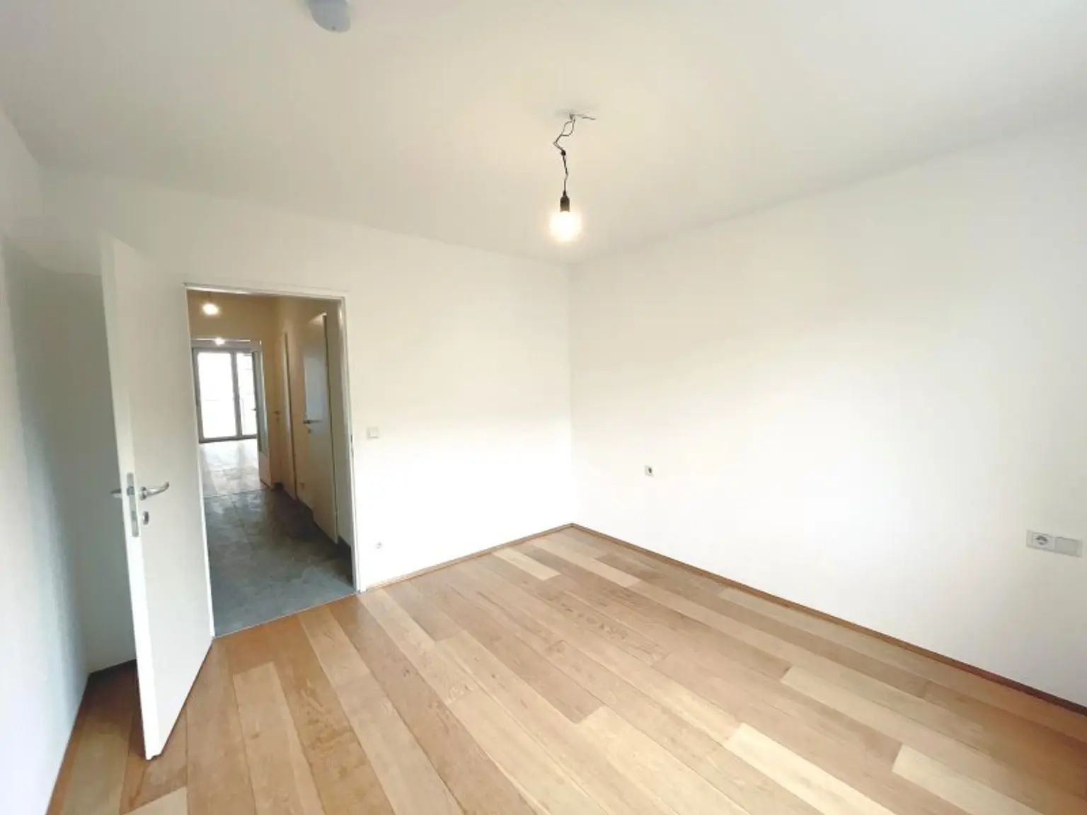 Moderne 2-Zimmer-Neubauwohnung mit Balkon!