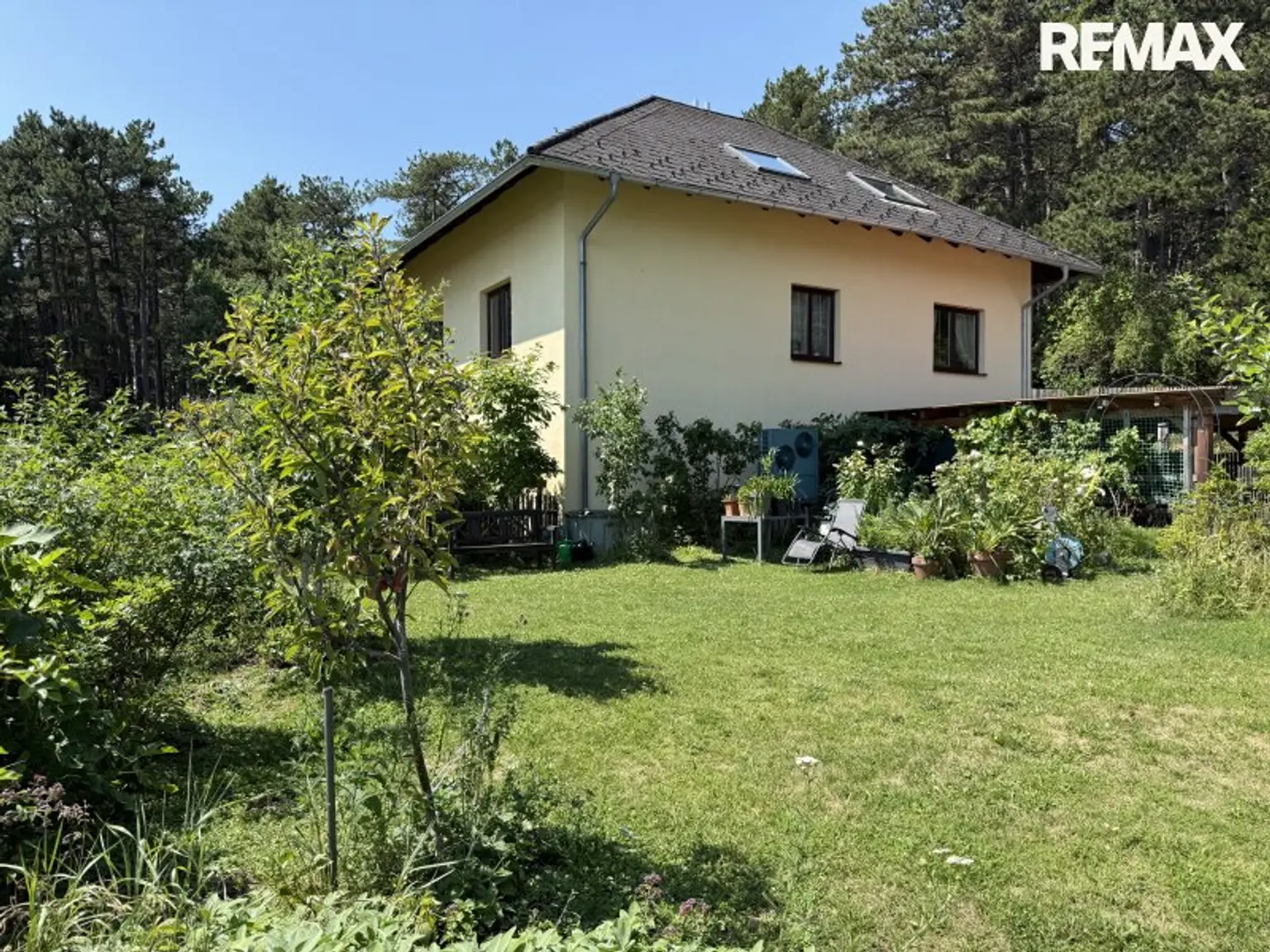 Hohe Wand - Einfamilienhaus mit 3 Wohneinheiten auf 1.100 m² Grund!