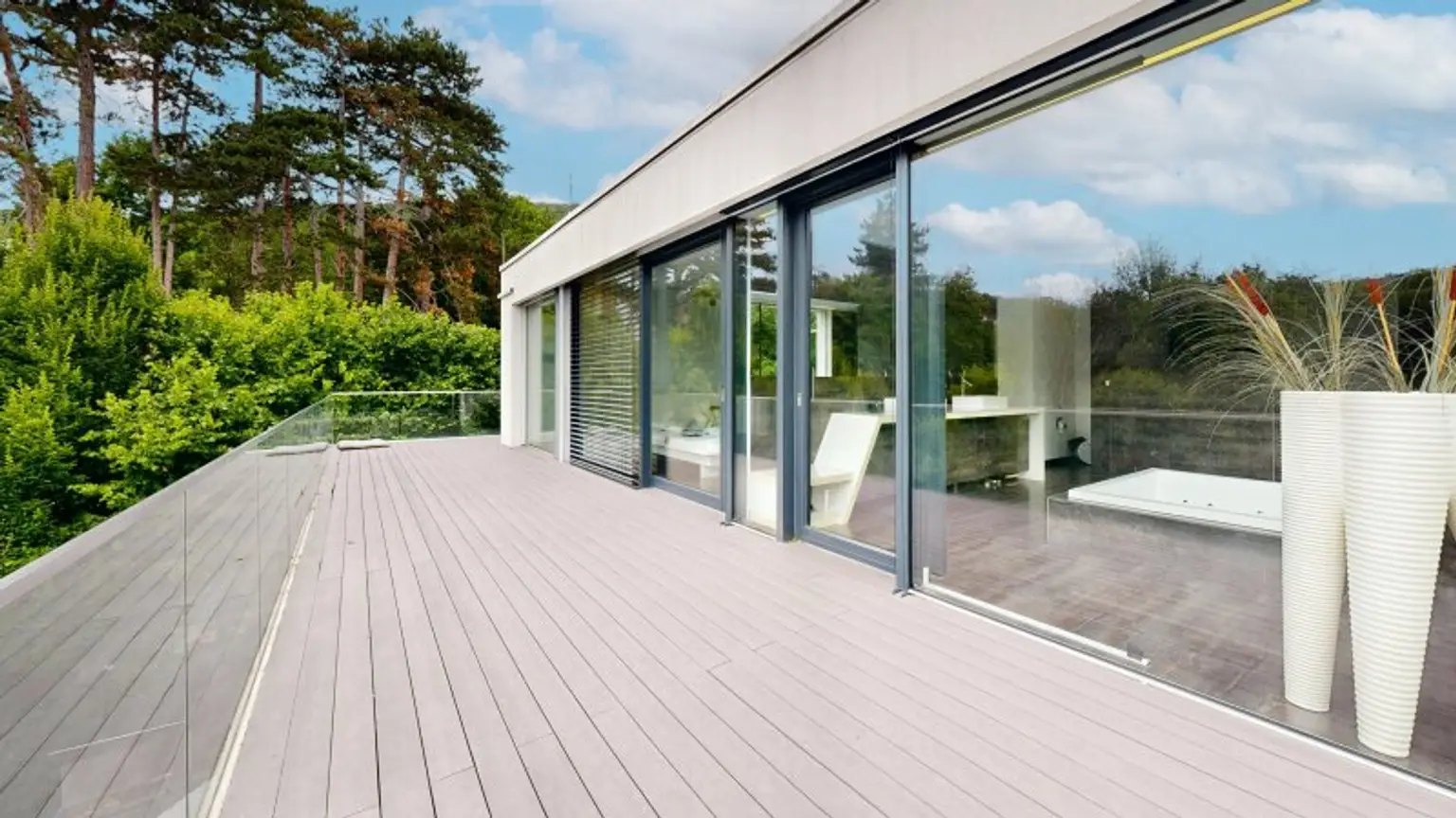 Luxusvilla mit Infinitypool in absoluter Ruhelage in Hinterbrühl – Exklusives Anwesen mit Top-Ausstattung