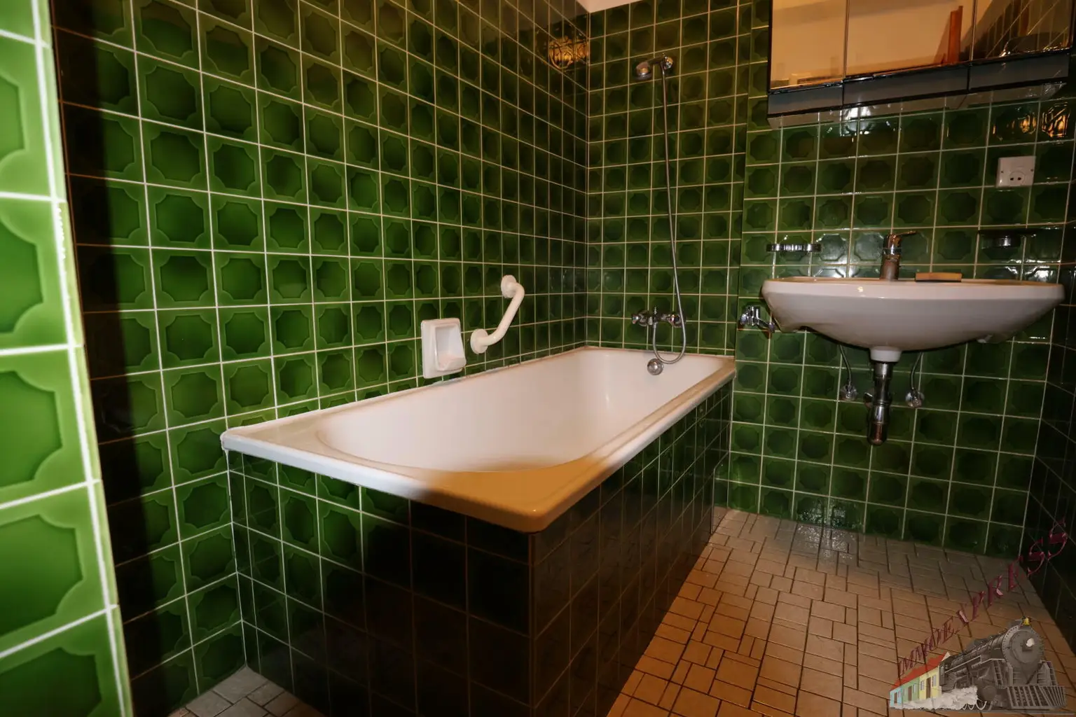 Attraktive 2-Zimmer-Wohnung Potential – ca. 60 m² Wohnfläche + Garage