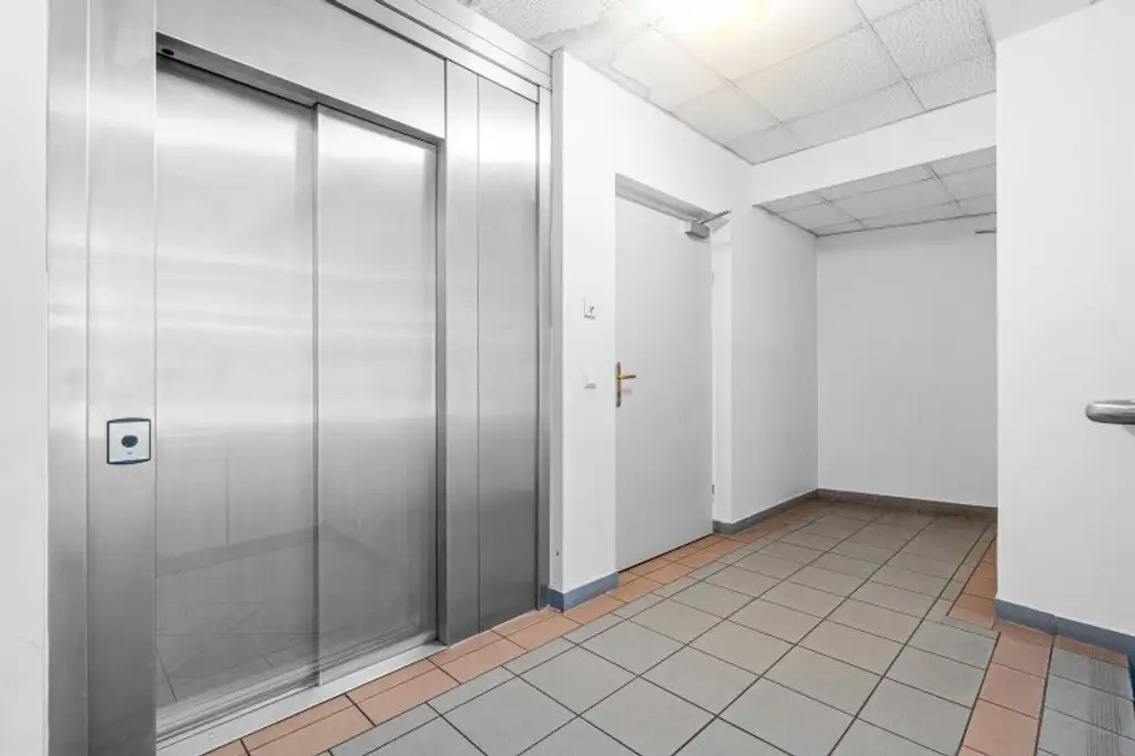 Helle, geräumige 4-Zimmerwohnung  in 1030 Wien - zentral gelegen und sofort verfügbar!