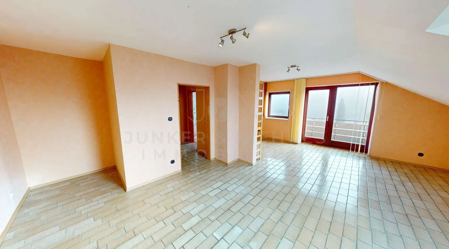 Wohn-und Schlafzimmer DG