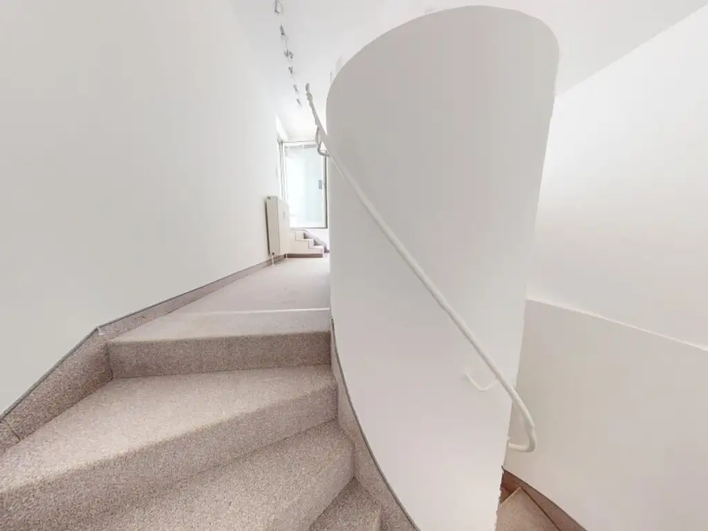 Sonnenterrasse, Garten und 5 Zimmer: Leben im Architektenhaus! 163m² Nutzfläche!