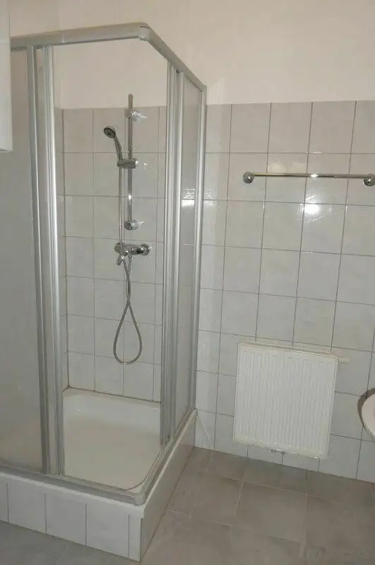 Provisionsfrei: zentrale Groß-Garcionerre  mit Gartennutzung zwischen Dietrichsteinplatz und TU