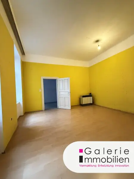 Absolut ruhige, sanierungsbedürftige Stadtwohnung beim Museumsquartier