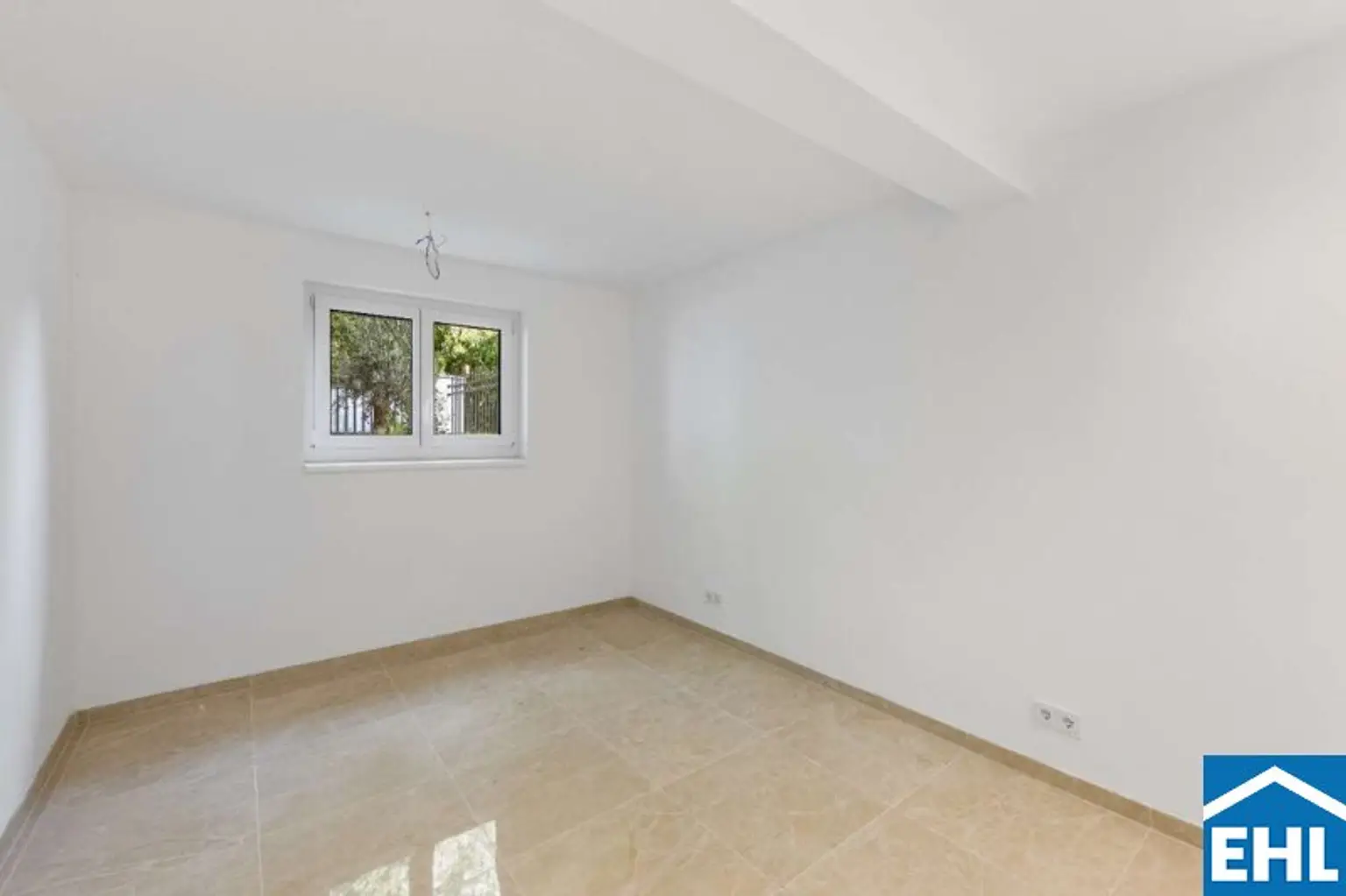 Bezugsfertig: Eigengrund mit Kleingartenwohnhaus! Ihr Paradies am Satzberg in unmittelbarer Nähe der Steinhofgründe!