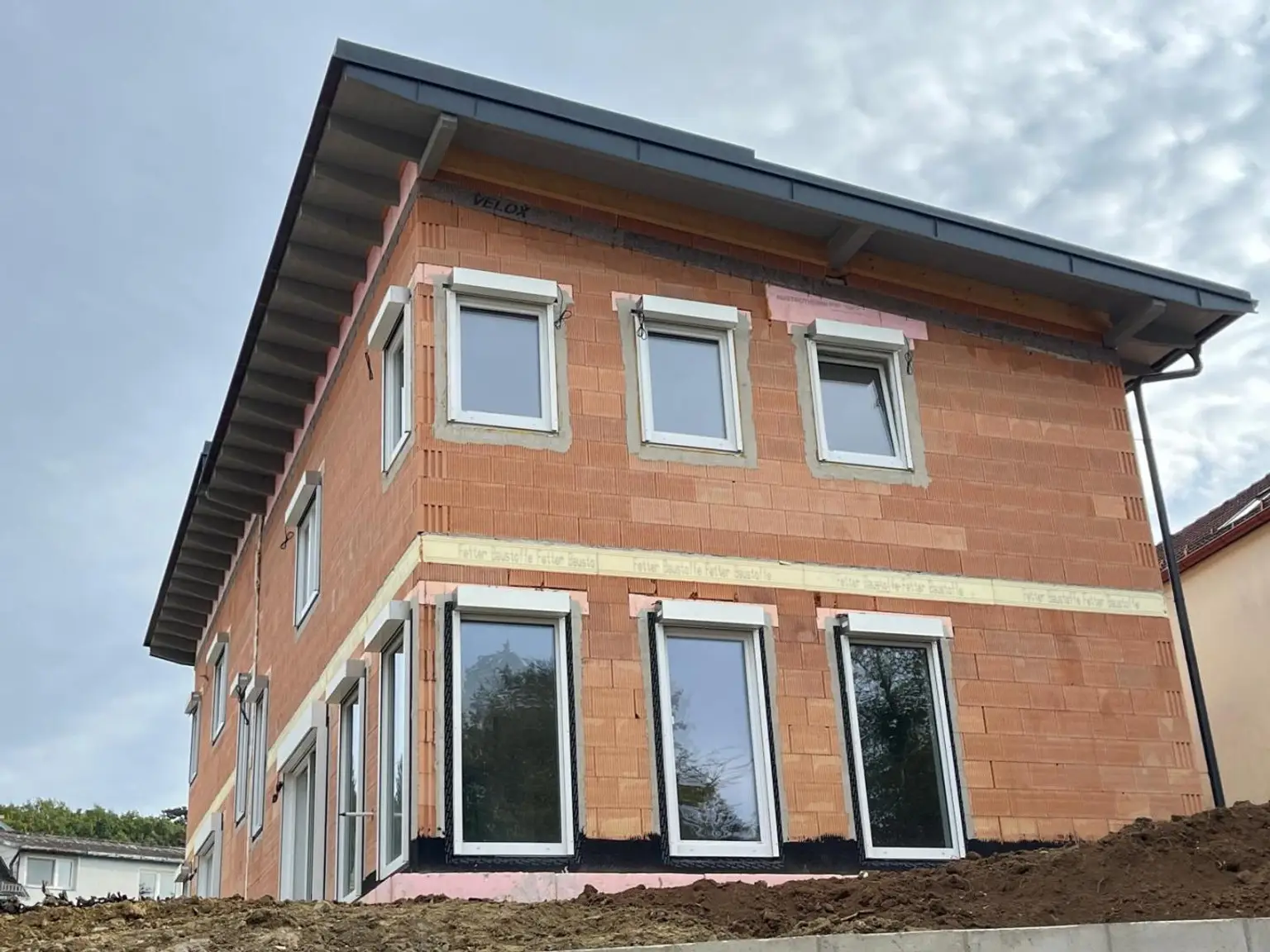 Ihr neues Leben im Grünen genießen! Der Stadt nahe bleiben.