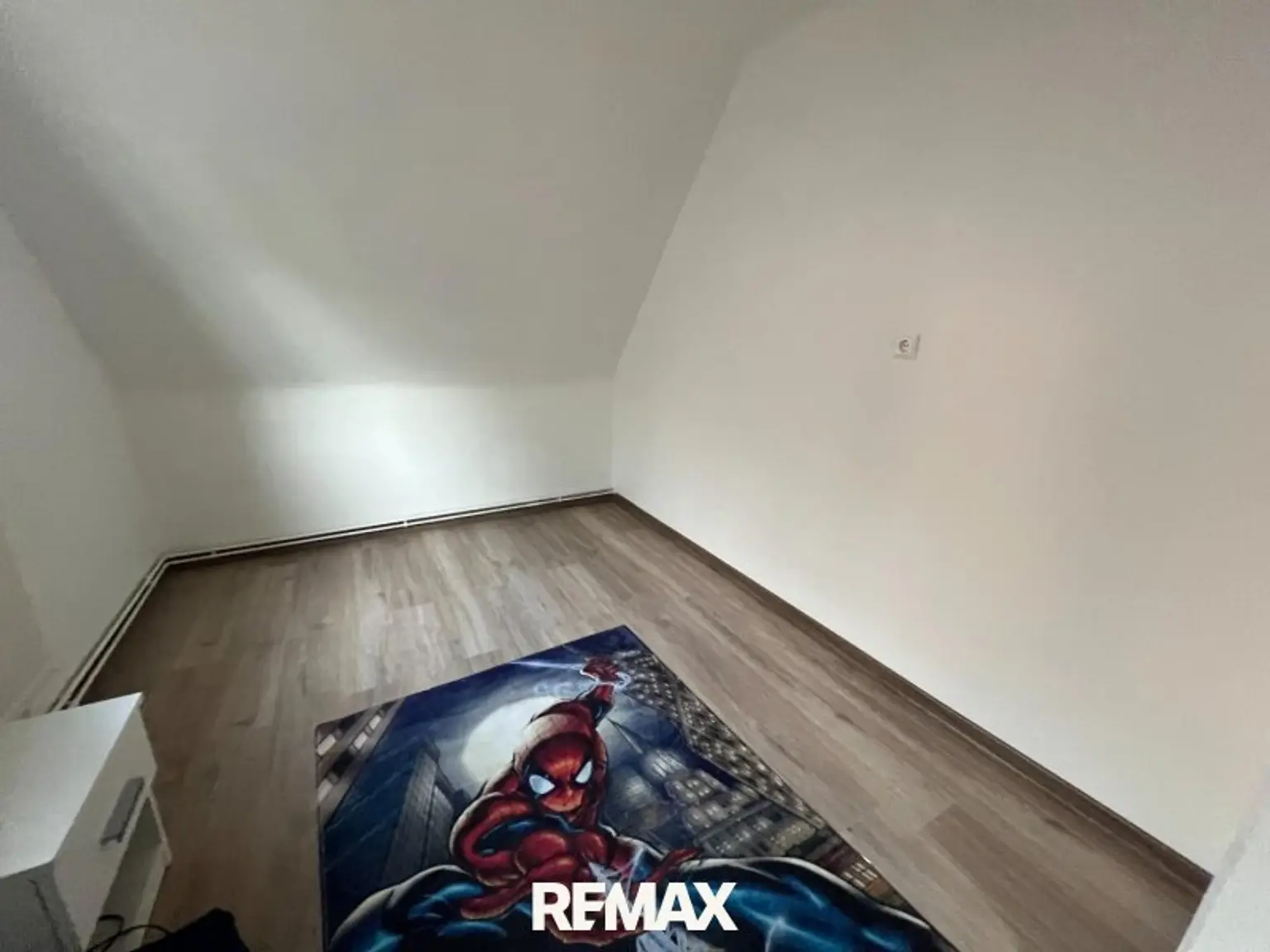 Zimmer Dachgeschoss -  Wohneinheit 2