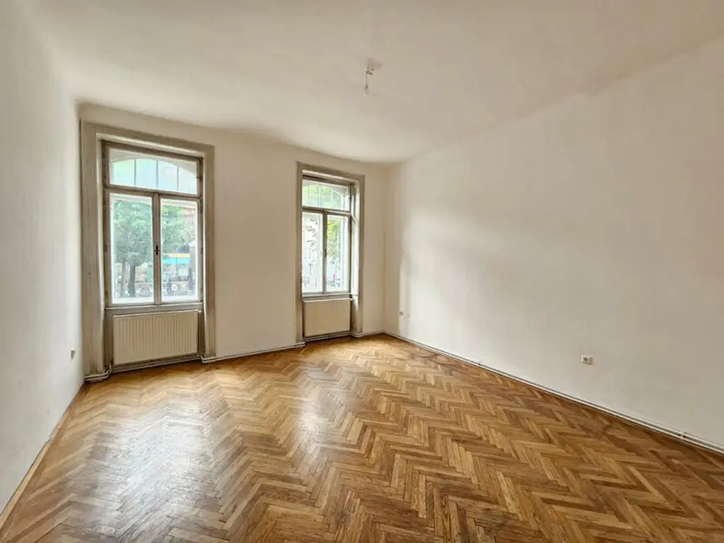 *** VIEL PLATZ & ZENTRAL *** WG TAUGLICH *** WHIRLPOOL WANNE ***