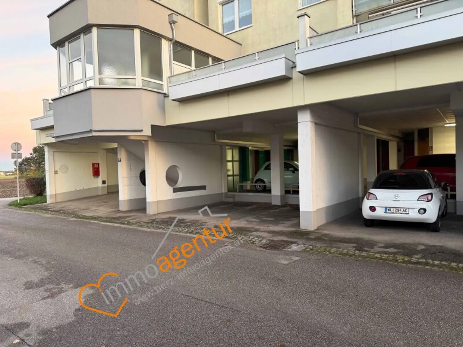 Sonnige 3-Zimmer- Wohnung inkl. 2 Terrassen je ca. 22 qm, Lifestyle trifft Toppreis in Marchtrenk!