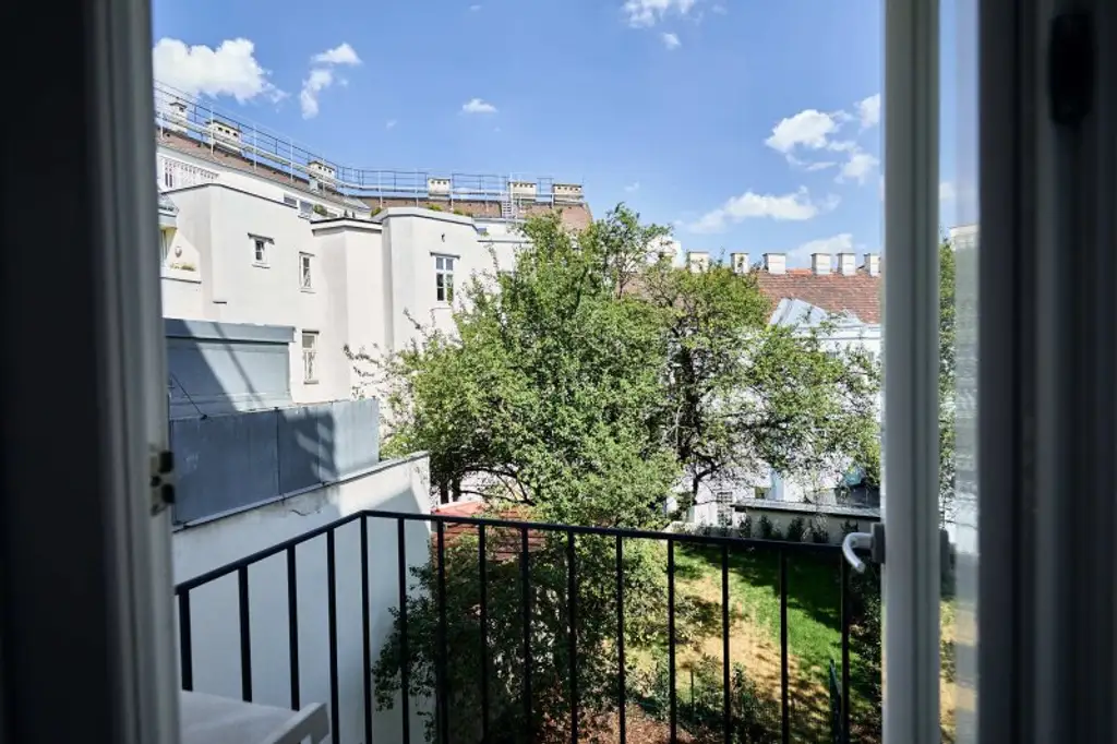 ERSTBEZUG in Währing: 3-Zimmer-Gartenwohnung mit 103 m² Eigengarten & Balkon