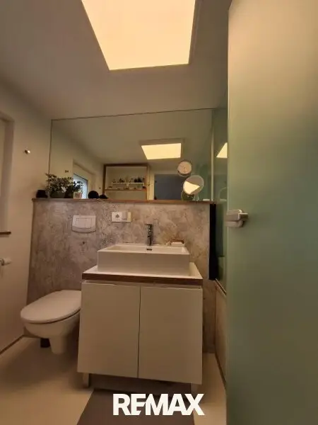 14 Bad mit WC 1. OG 1220