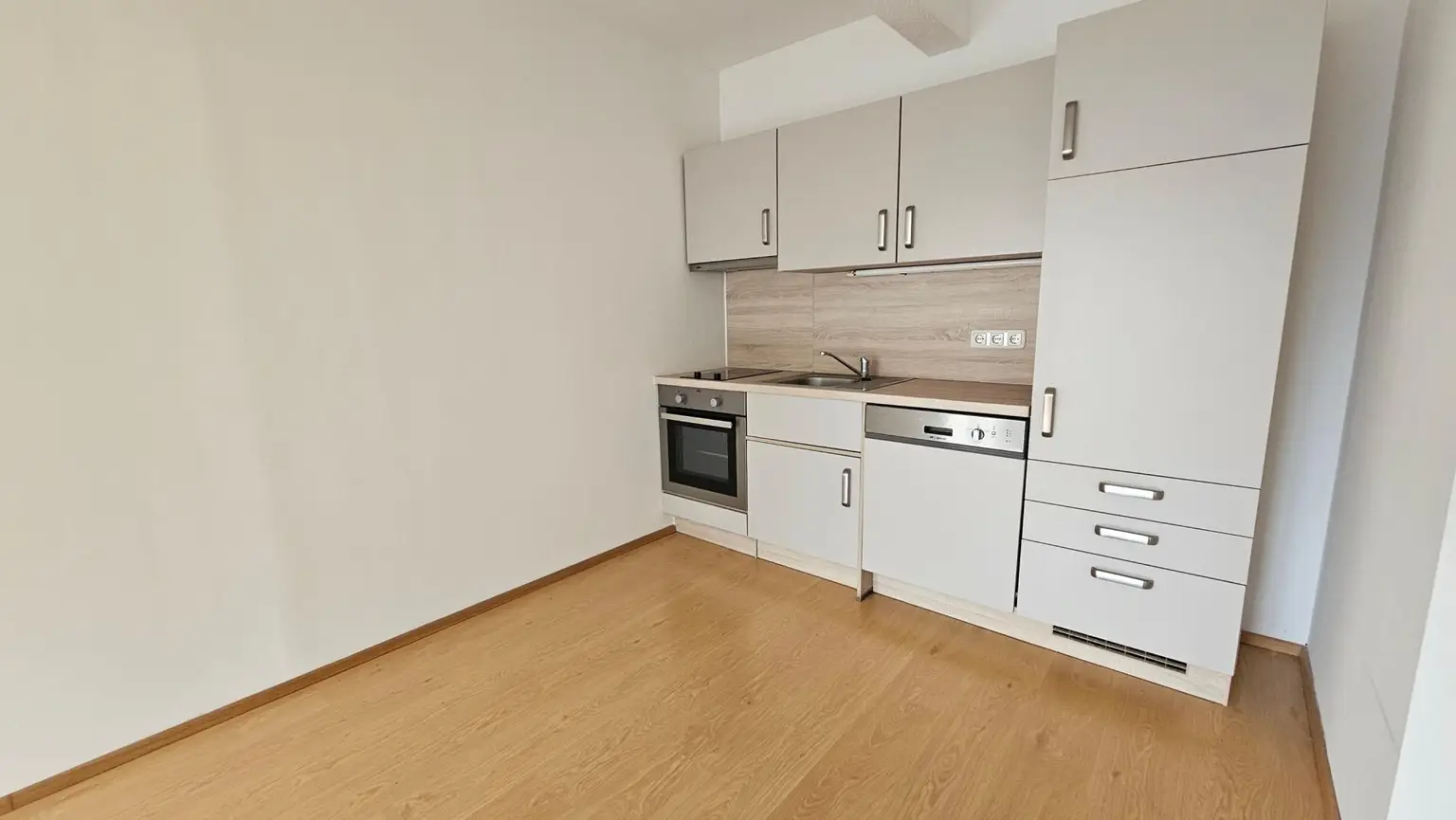 20251216_095205_resized