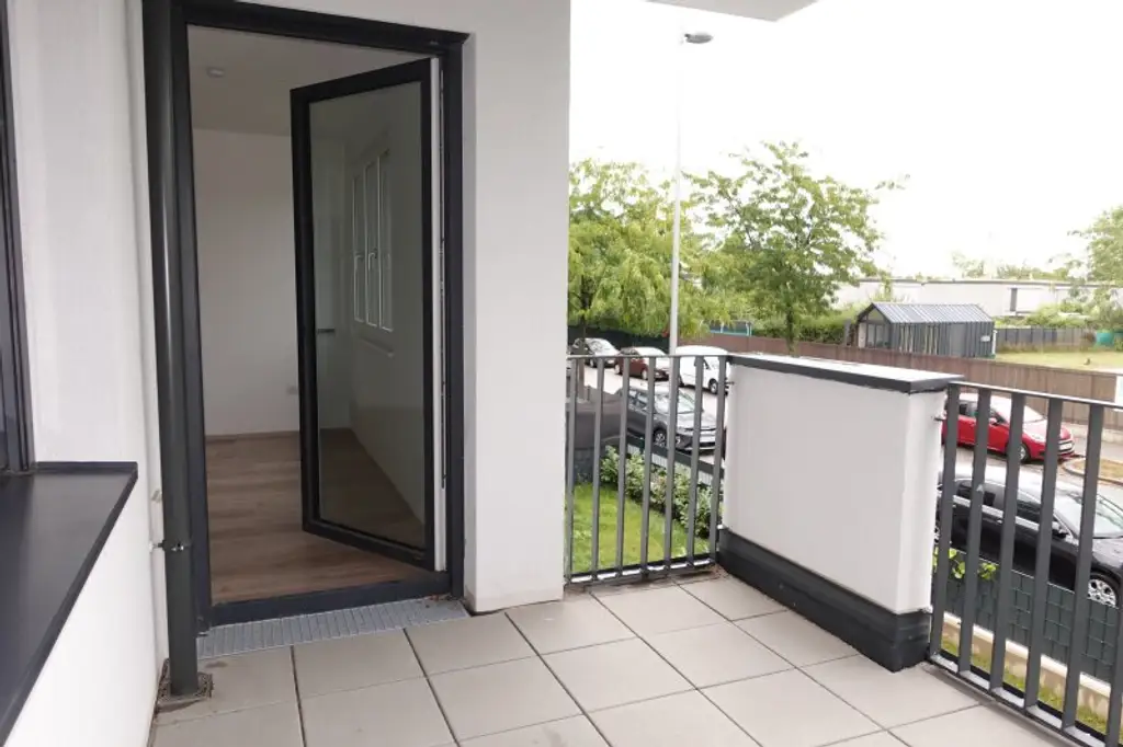 ZWEITBEZUG 2 Zimmer BALKON-Neubauwohnung