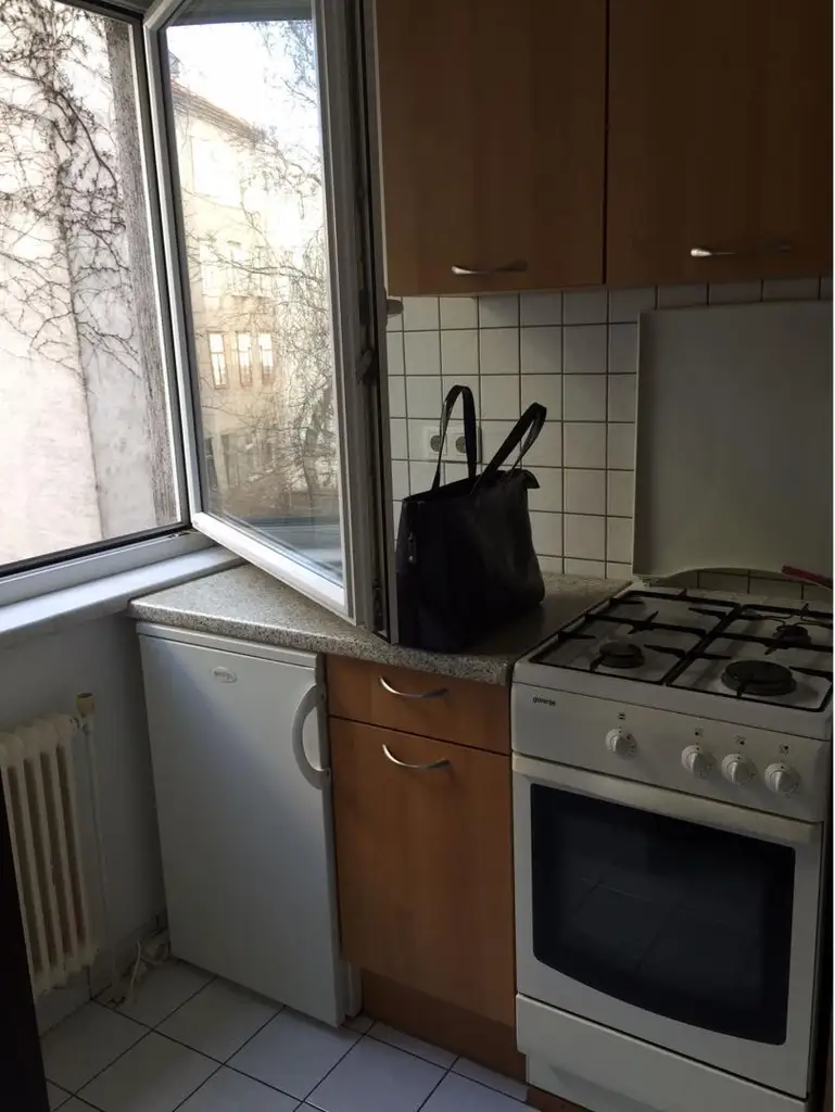 PERFEKTE SINGLEWOHNUNG/ U4 FRIEDENSBRÜCKE