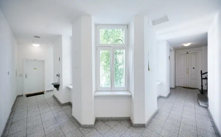 Stiegenhaus V