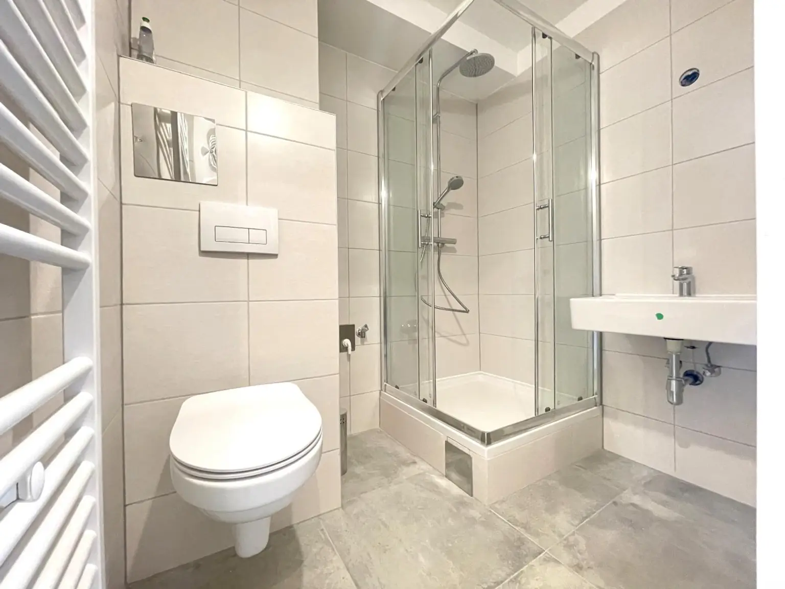 Top-sanierte 1-Zimmer-Wohnung in Hofruhelage