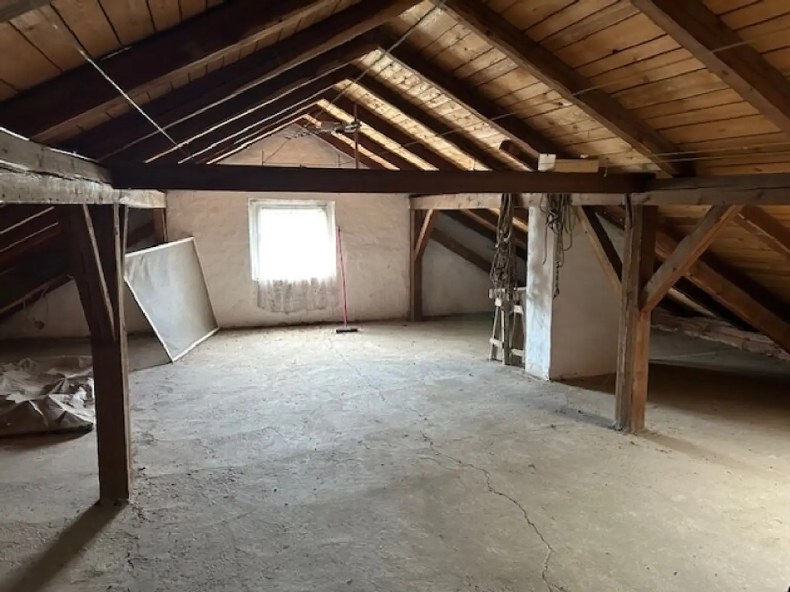 +++ TOP PREIS P.B. - KORNEUBURG, GROSSES 7 ZIMMER EIN -ZWEIFAMILIENHAUS, BENÖTIGT LIEBEVOLLE MODERNISIERUNG, toller Wintergarten und Terrasse Altbaumbestand GARTEN +++
