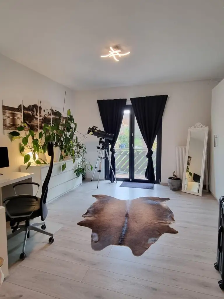 FAMILIENDOMIZIL MIT SCHWIMMTEICH