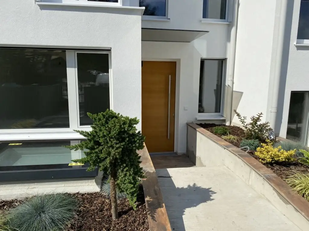 Exklusives Reihenhaus - Erstbezug