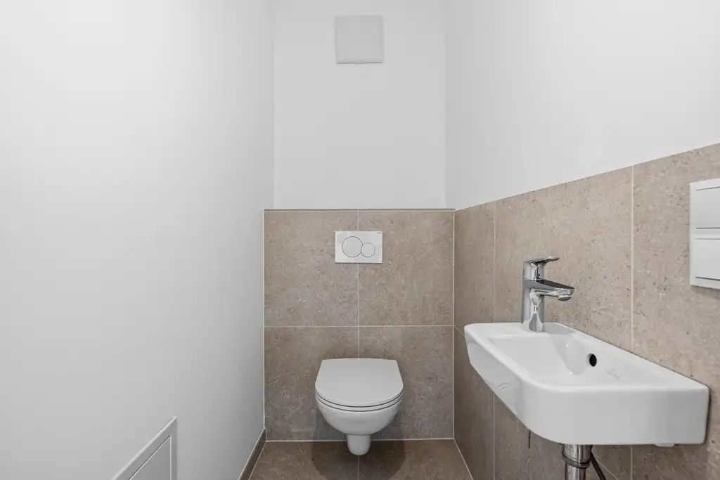 "Exklusive Neubau-Doppelhäuser in Stockerau – 6 Zimmer nahe S-Bahn"