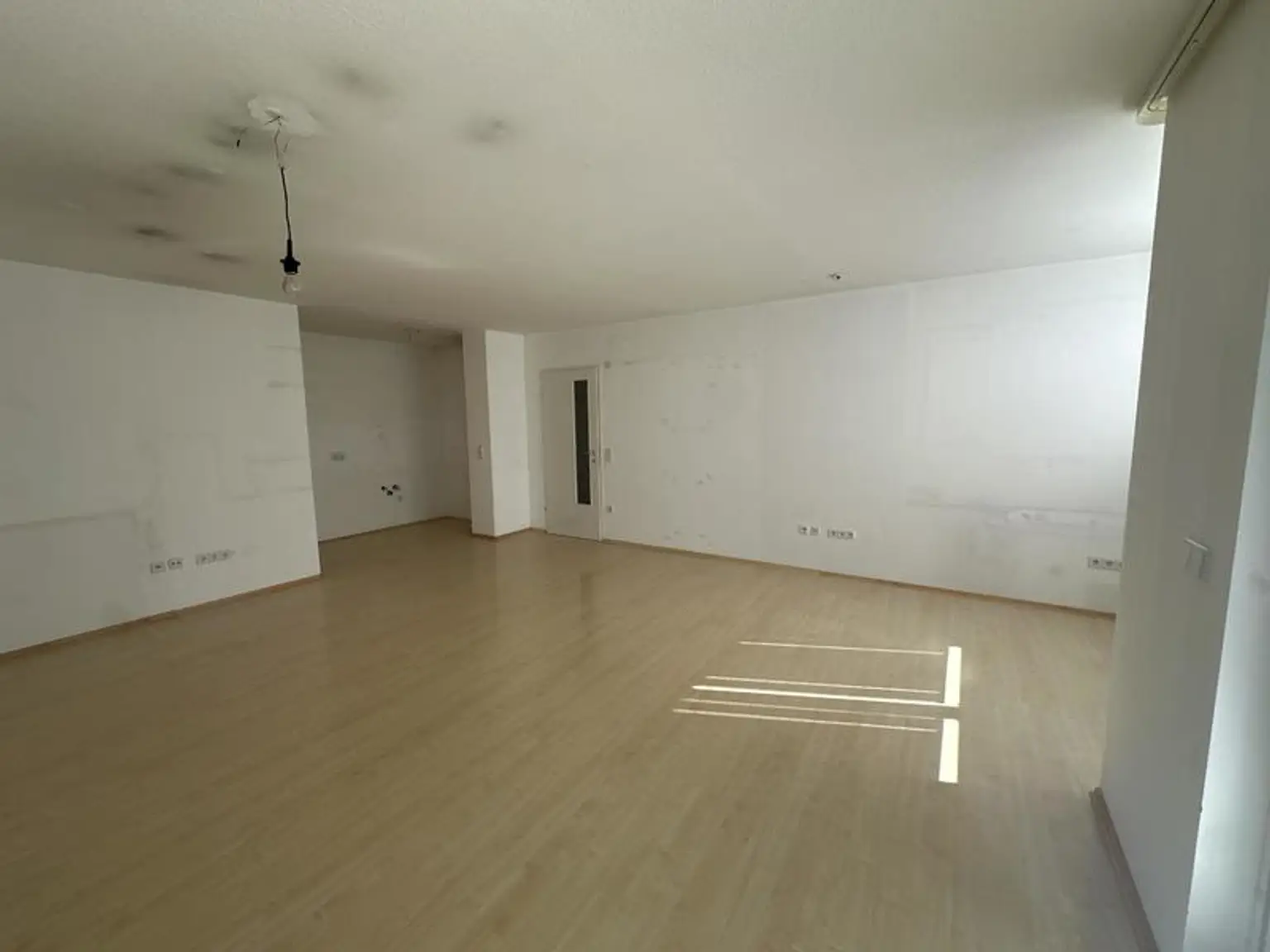 3 Zimmer Eigentum mit Loggia und Erker